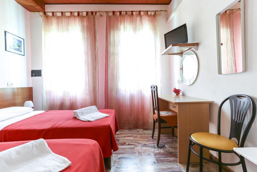Villa Teresa Mestre Buitenkant foto